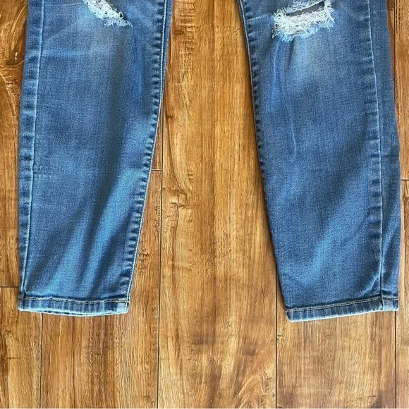 JUDY BLUE Women’s Blue Relaxed Fit Distressed Skinny Jean Size 5/27 - Picture 6 of 12